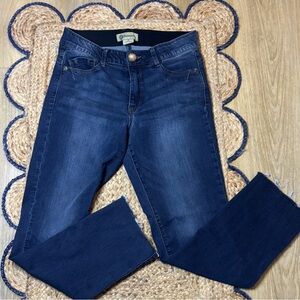 Democracy‎  "Ab" Solution Straight Leg cut off Blue Jean Stretch Size 8